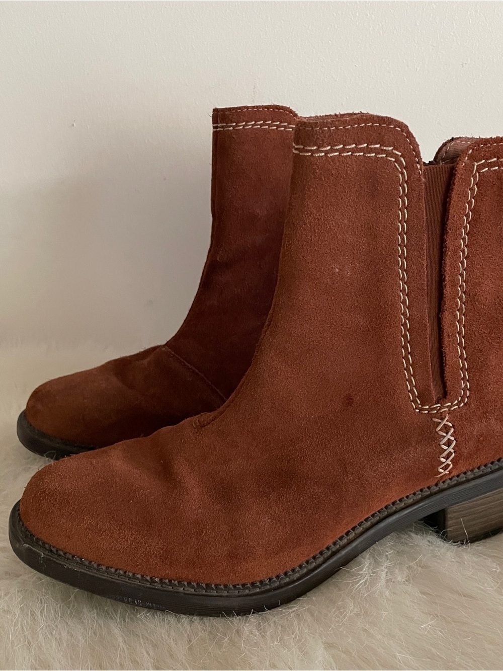 Clark’s Rust Suede Ankle Boots with Contrast Stitching